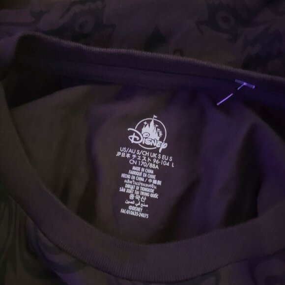 Disneyland Resort Haunted Mansion T-Shirt Glow In The Dark Jack Skellington N - Picture 3 of 4